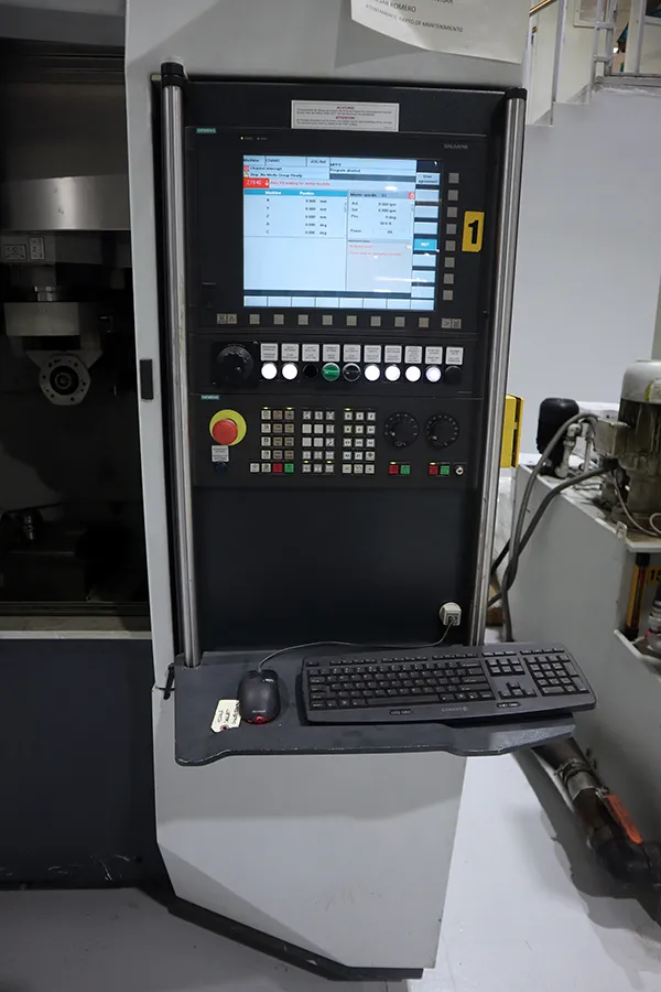 Haas Multigrind CA 2011 2