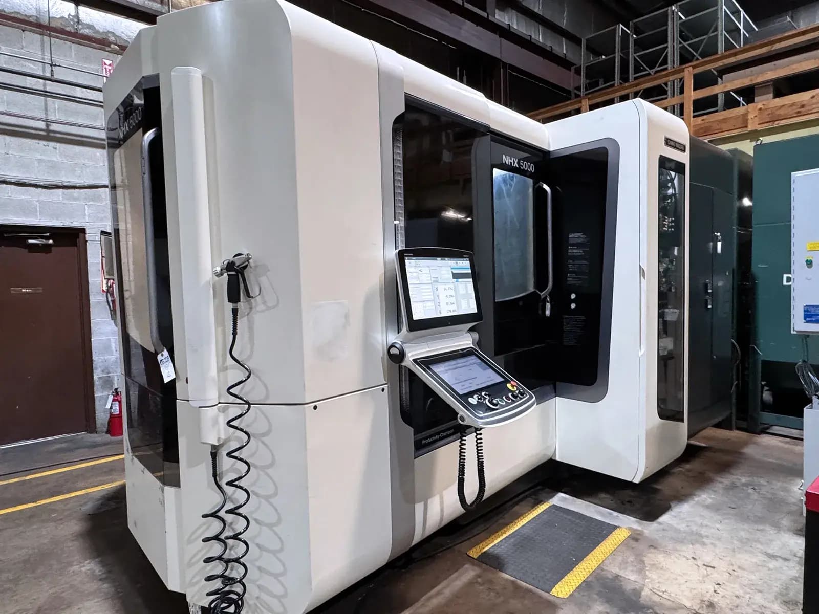 How to Buy and Sell Horizontal Machining Centers (HMCs) — What to Know Before You Move Metal