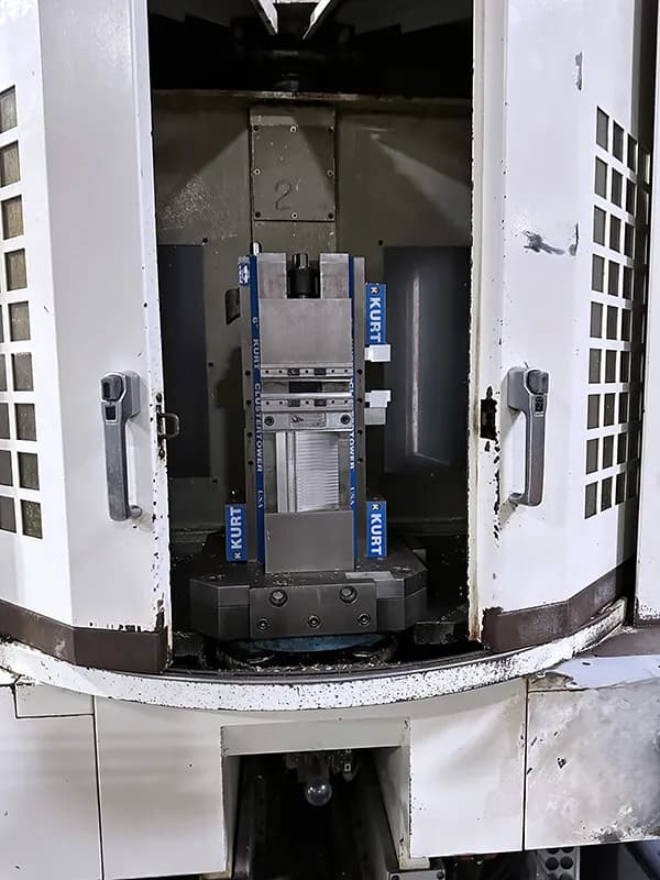 Makino A51 Horizontal Machining Center (2006)