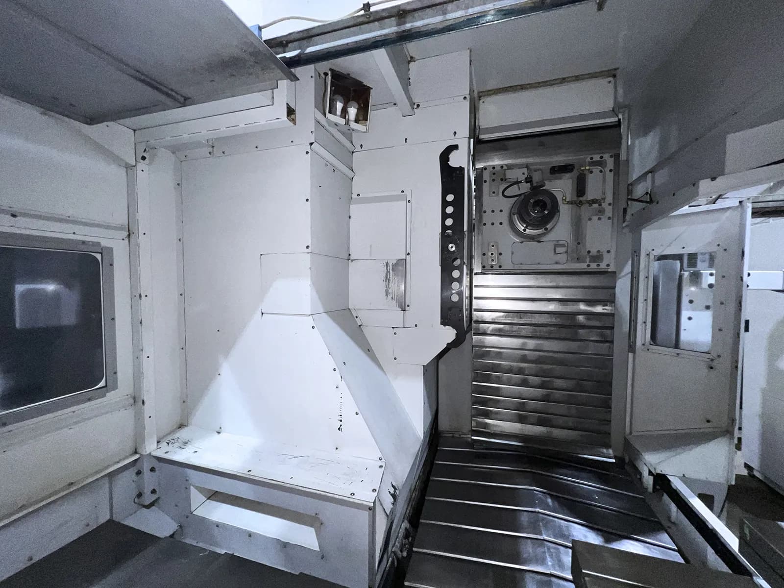 Haas EC-1600ZT-4X - 2008