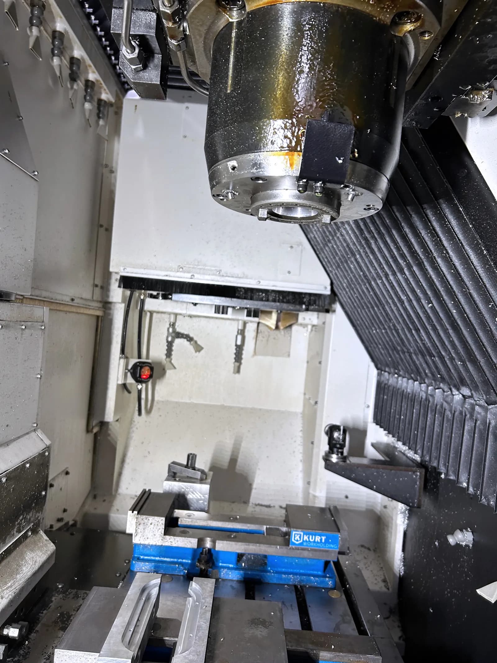 Mazak VC500C 2PC 2023_3706875