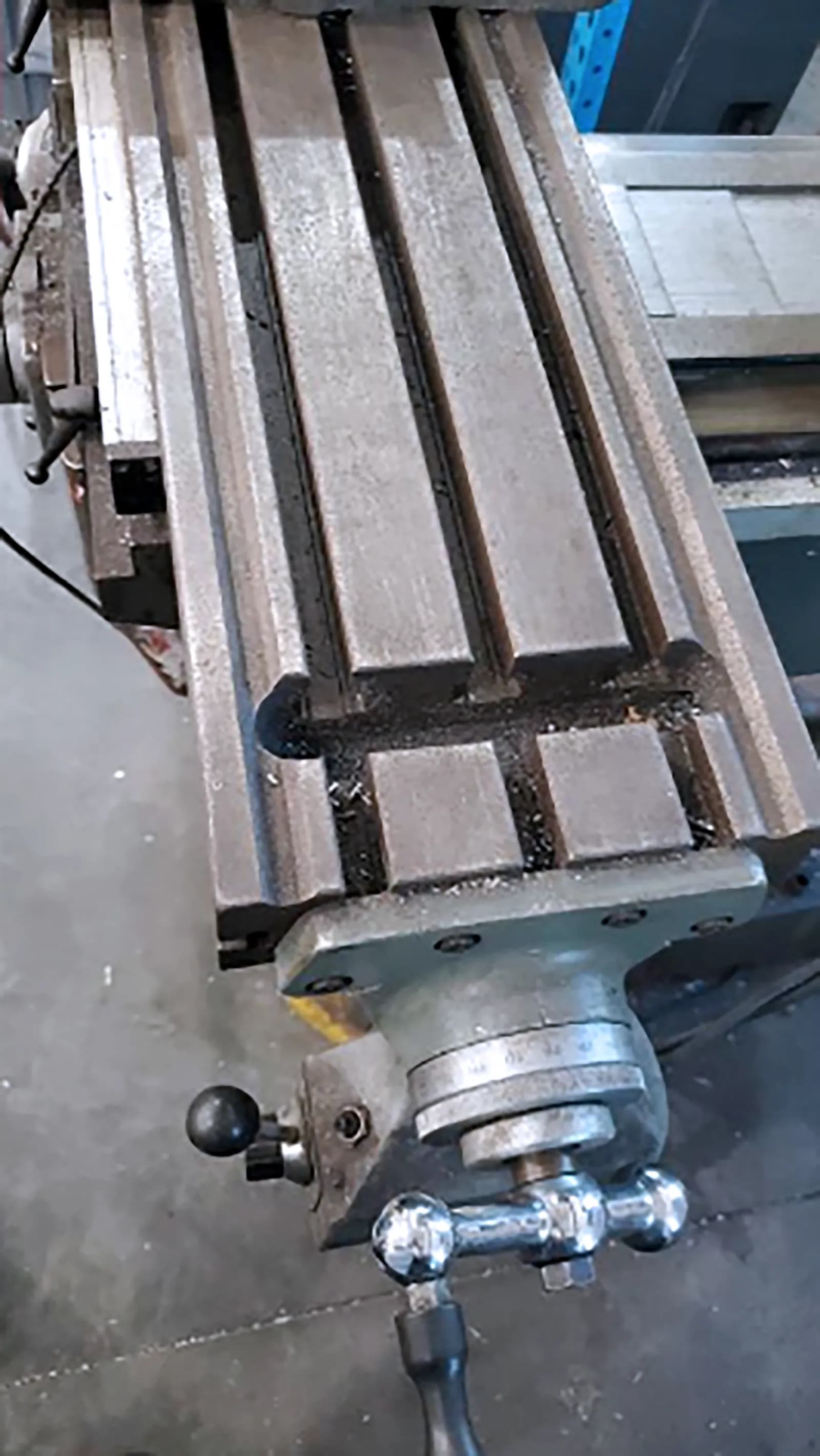 9" x 48" Lagun Vertical Milling Machine W/ DROs, Powerfeed_3633520