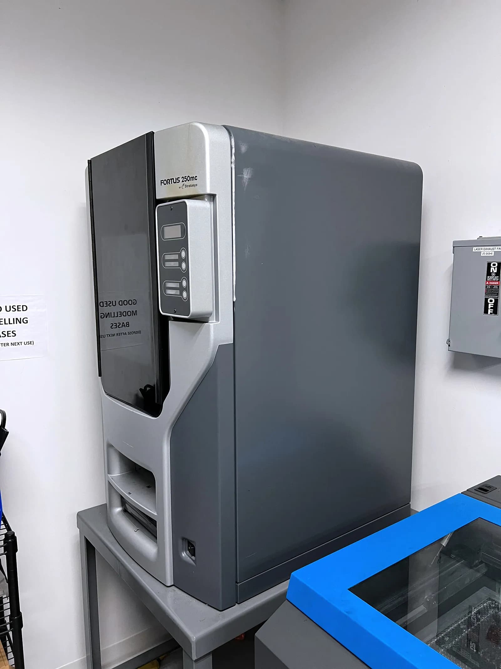 Stratasys Fortus 250mc 3D Printer_3703031
