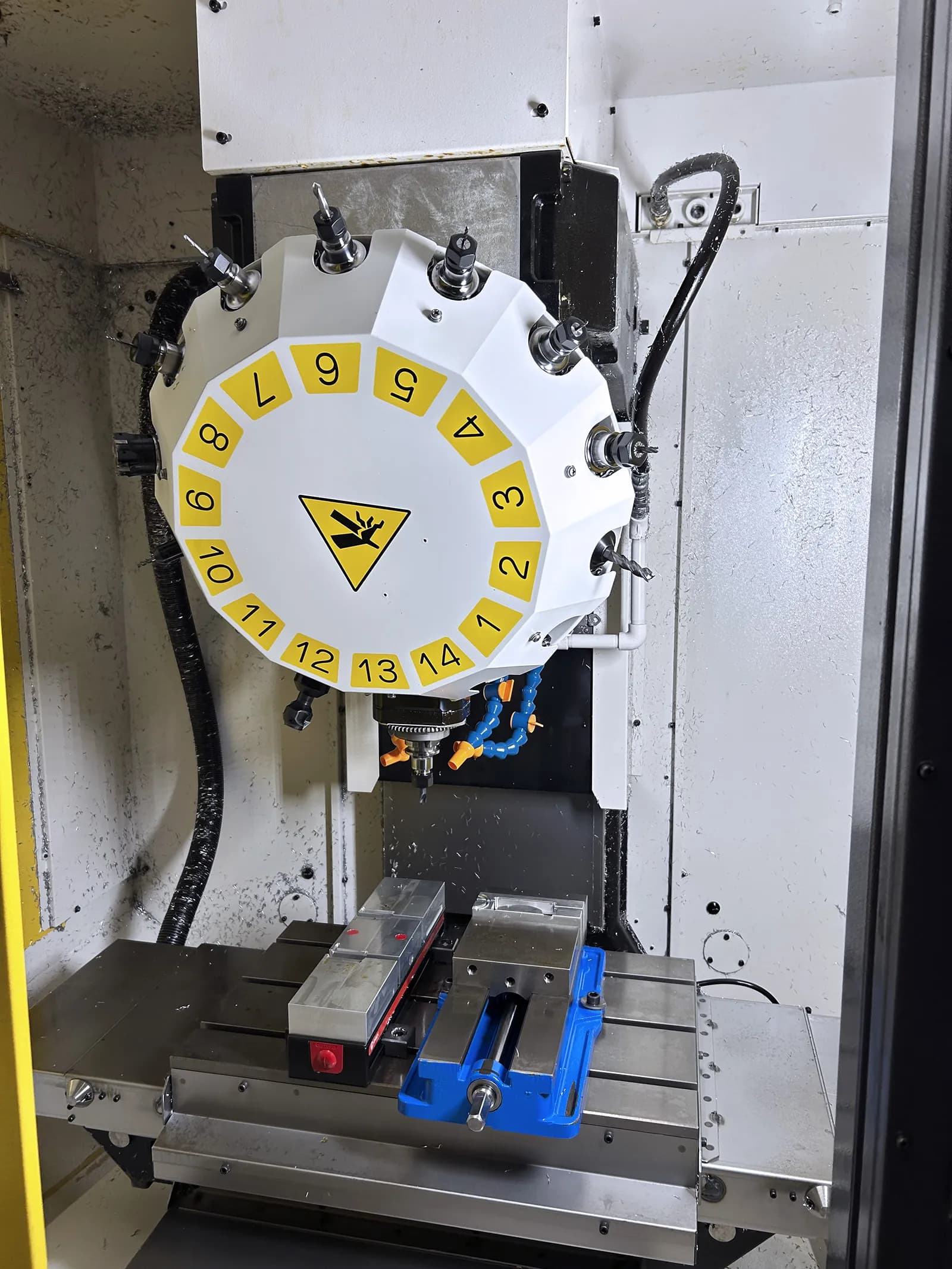 Robodrill D14MiB5._3719058