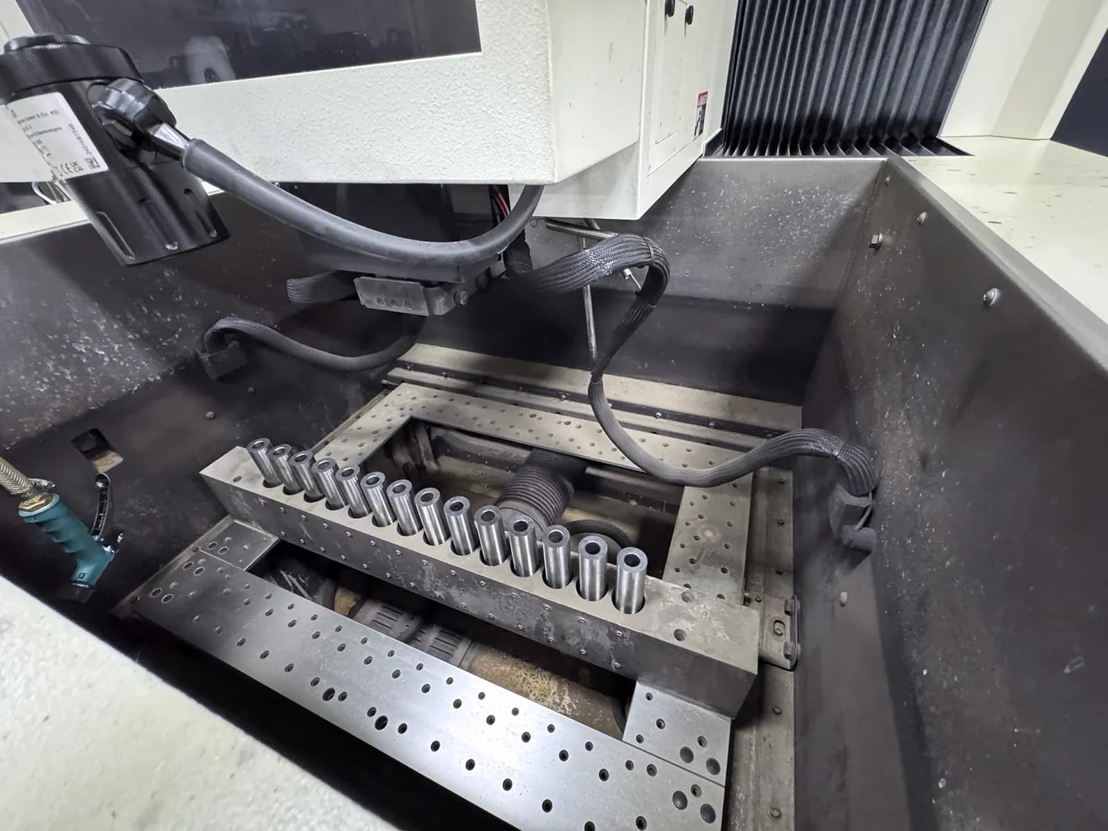 Makino U6 H.E.A.T_3725487