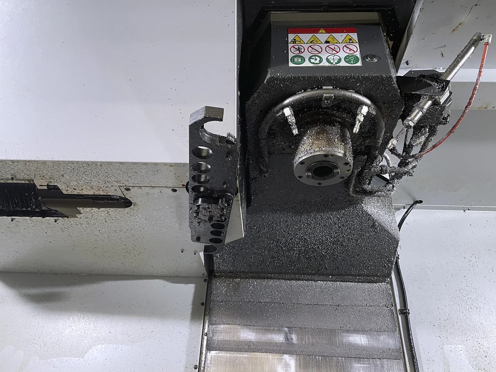 Haas VM3_3737948