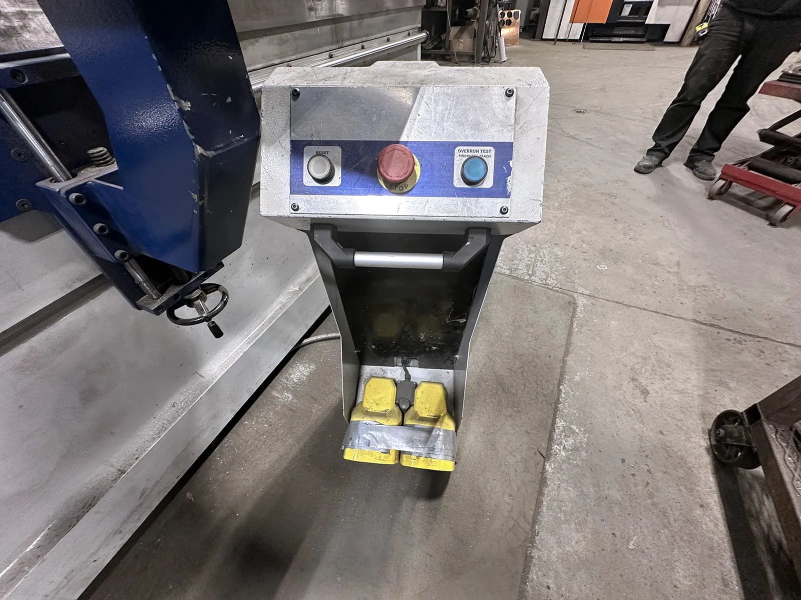 MVD C220-3700 Press Brake_3740789