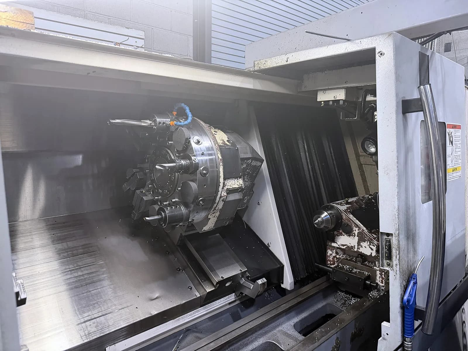 Okuma Genos L300E-M, 2013_3760550