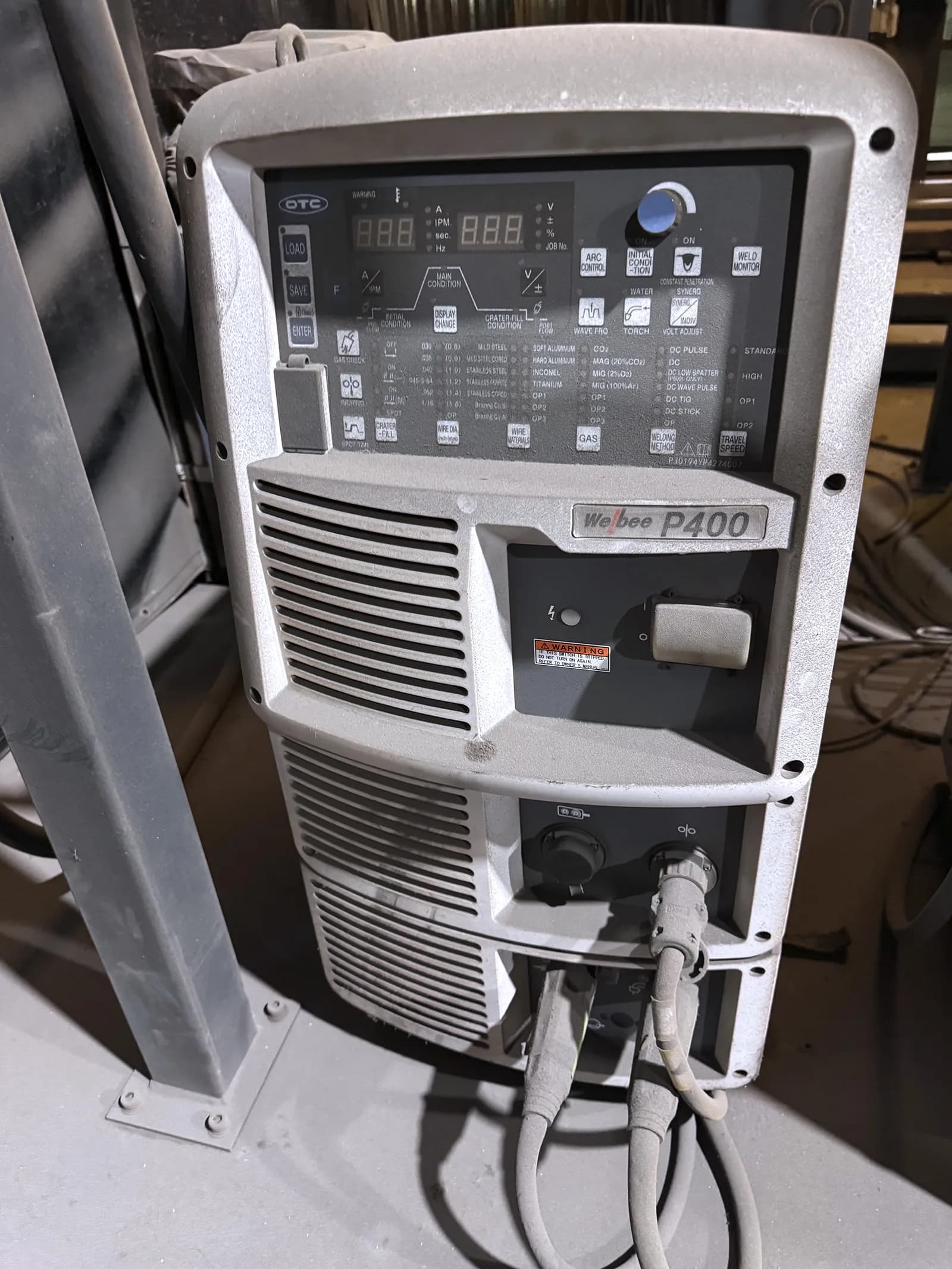 OTC TRI-ARC 1000 w Dual Arm FD-B6 Robotic Weld Cell_3767001