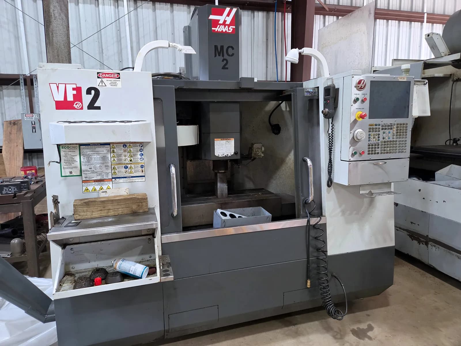 Haas VF-2_3763767