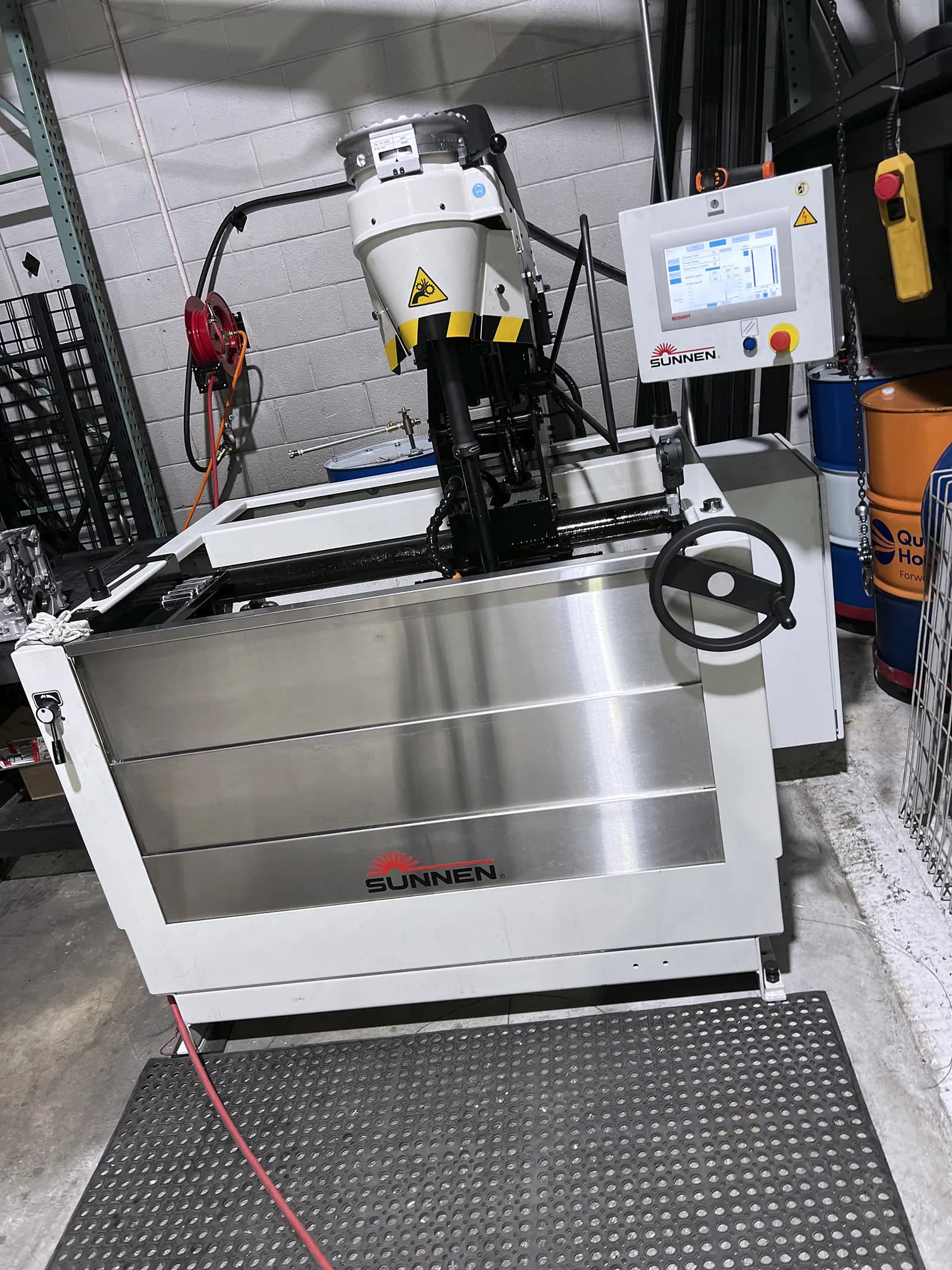 Sunnen SV15CD Vertical Honing Machine_3780117