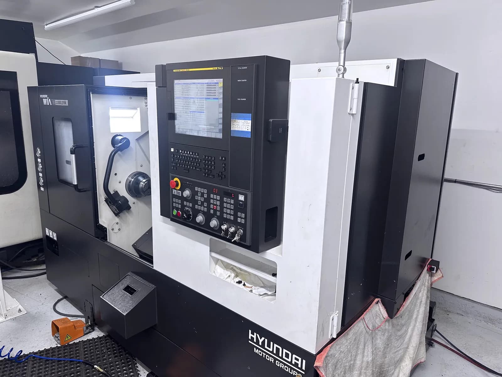 Hyundai WIA SE2200LSYA_3785189