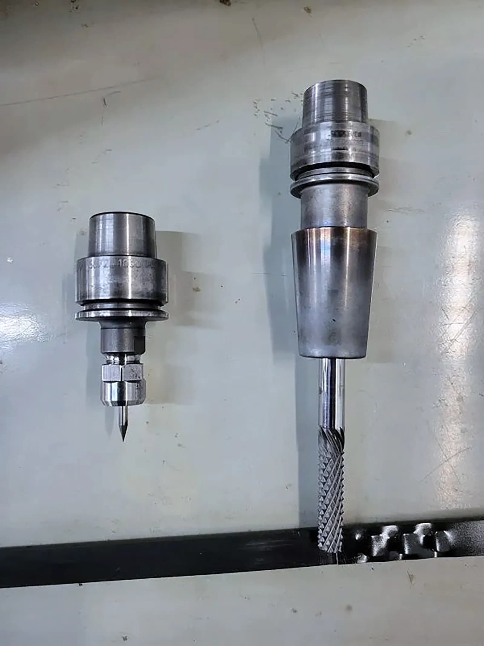 Makino E33 Hard Milling VMC_3786310