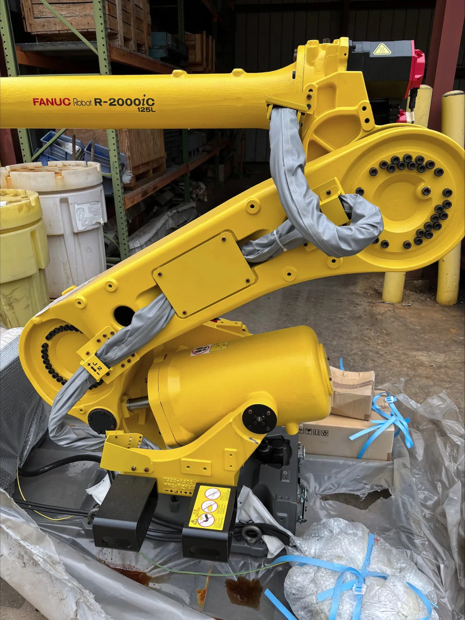 Fanuc R-2000iC125L A-Cab_3793644