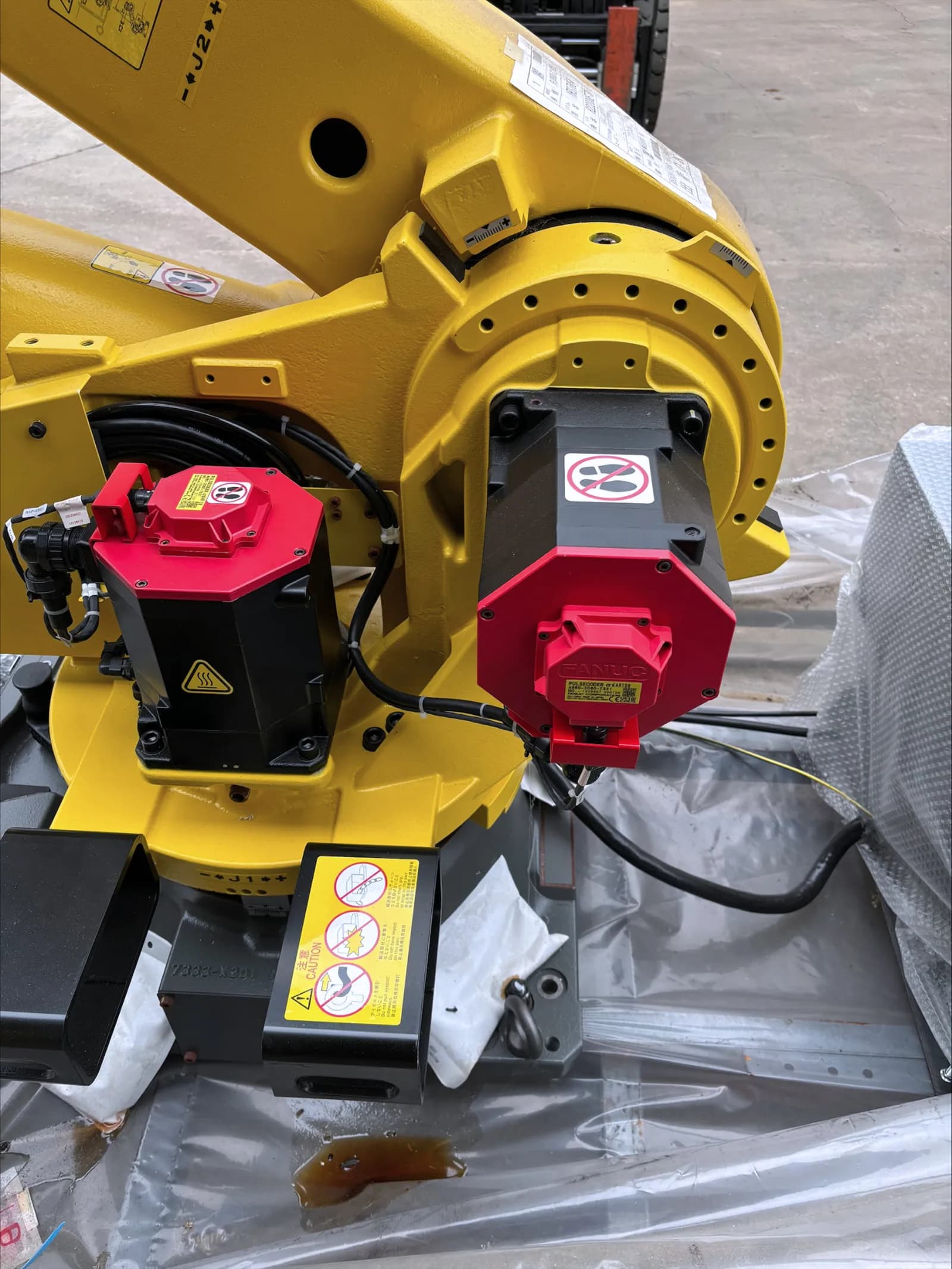 Fanuc R-2000iC125L A-Cab_3793644
