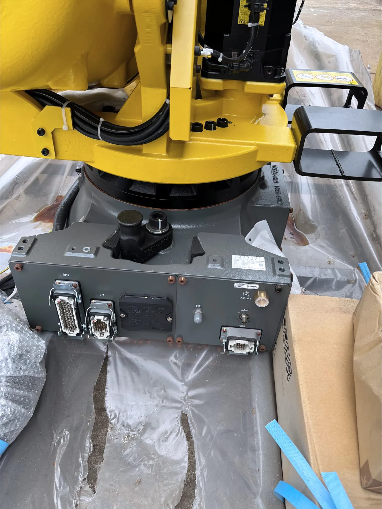 Fanuc R-2000iC125L A-Cab_3793644