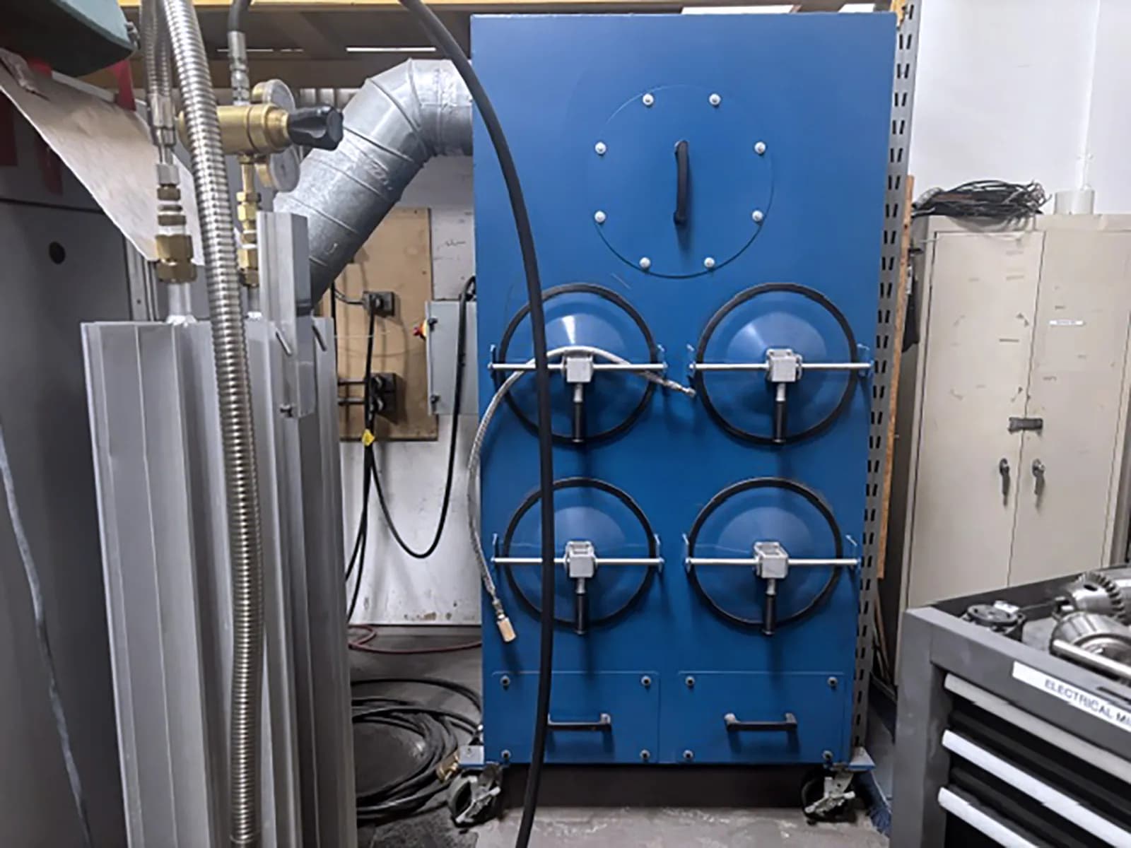 IPG 4kW Fiber Photonics LaserCube_3794208