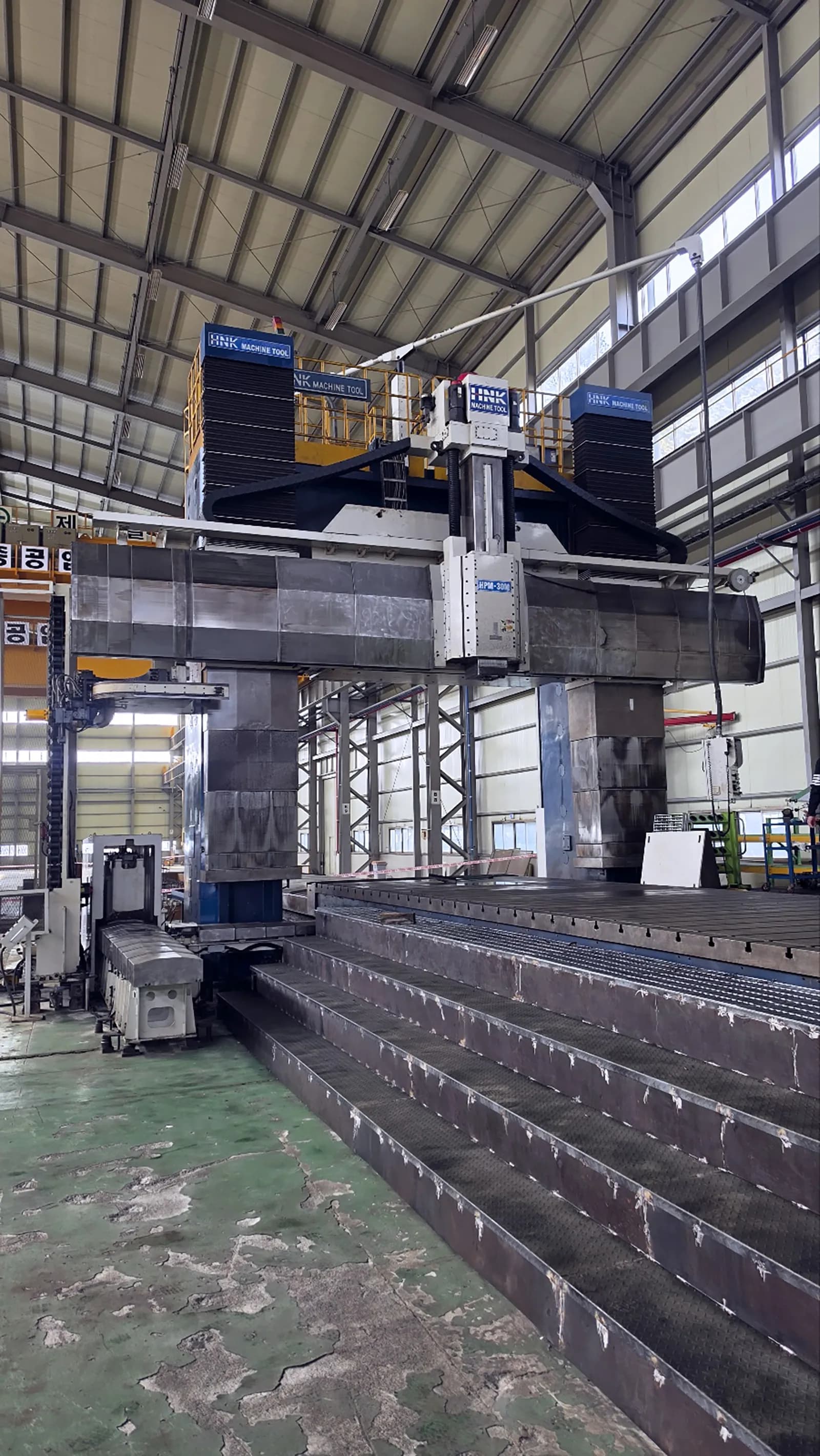 HNK HPM-30M Double Column Machining Center_3794547