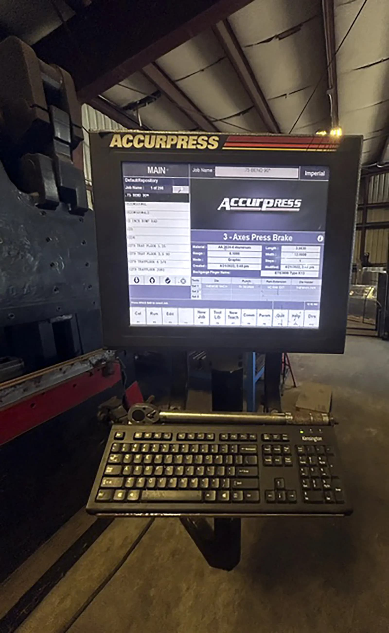 Accurpress 7025012_3797374
