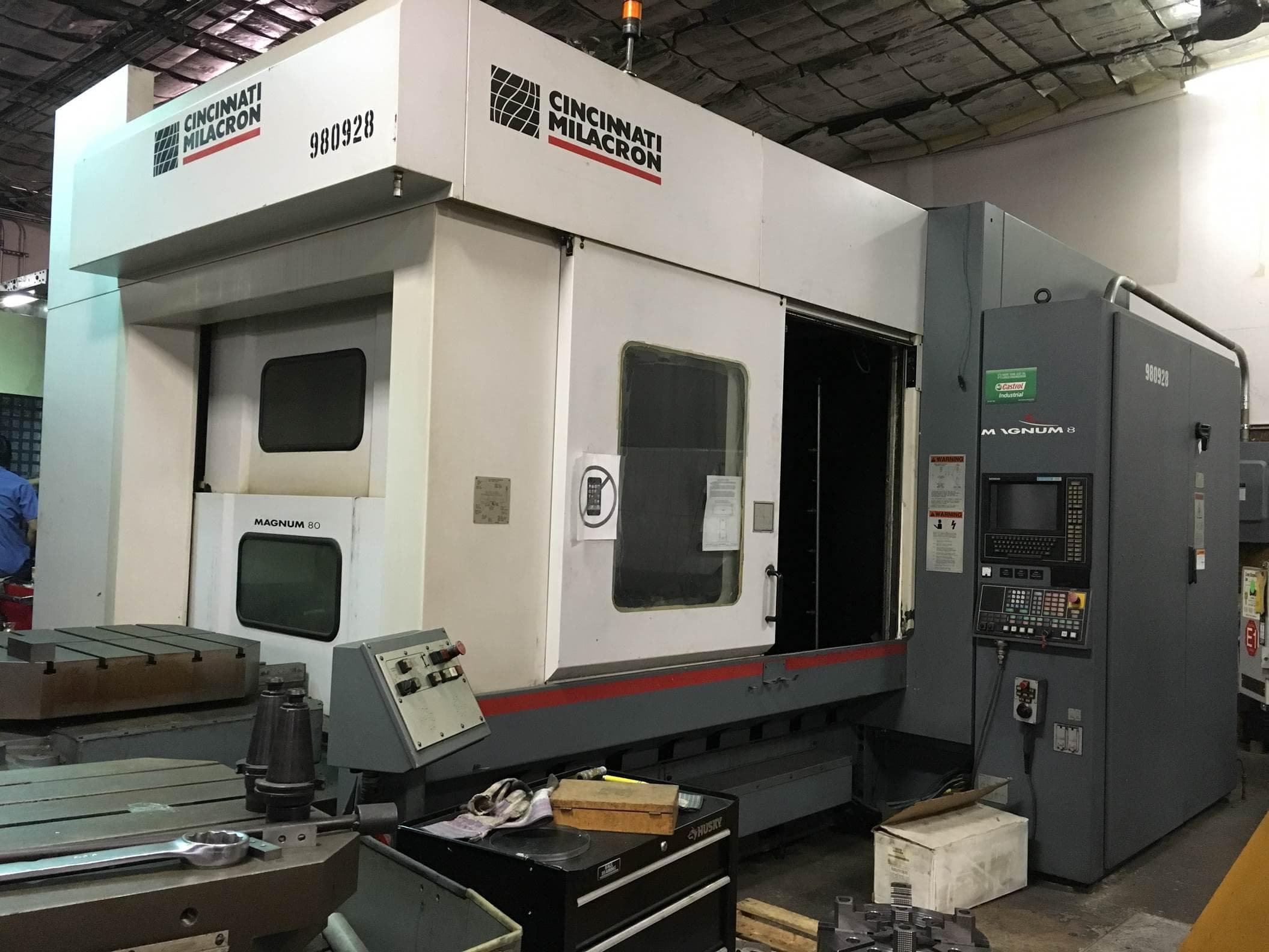 Cincinnati Milacron Magnum 800 1998 1