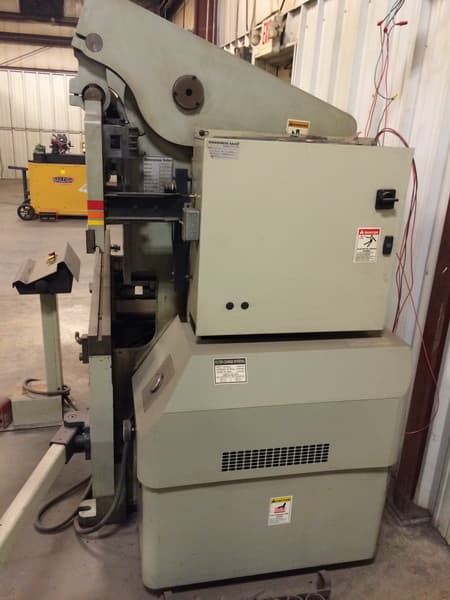 Accurpress 7606 2004 - Slagel Mfg.