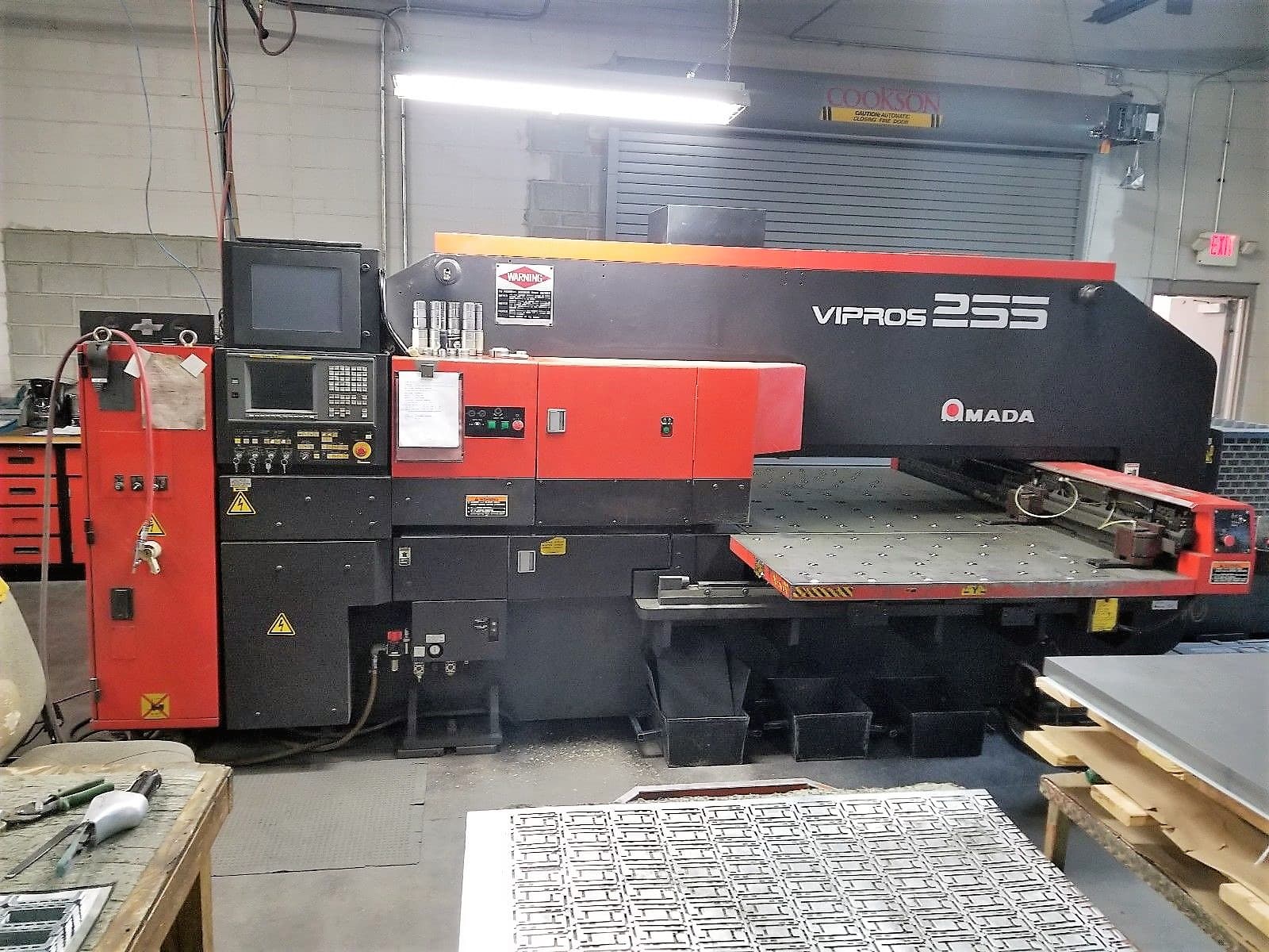 Amada Vipros 255 2001