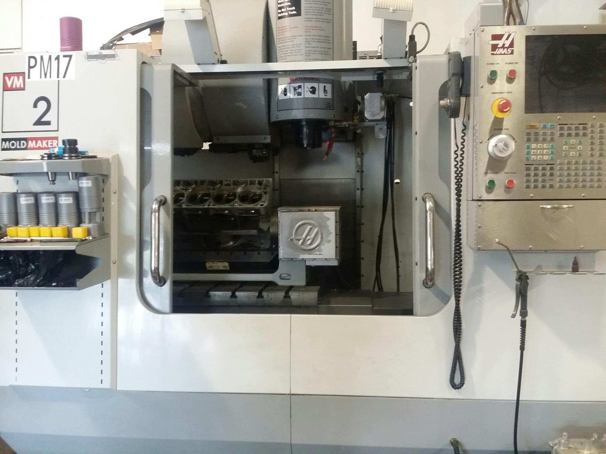 Haas VM-2 2008 5 axis