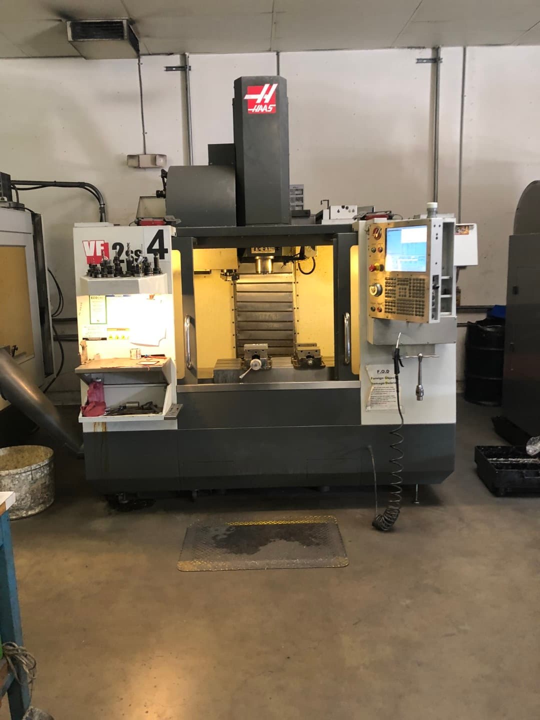 Haas VF-2SS 2011