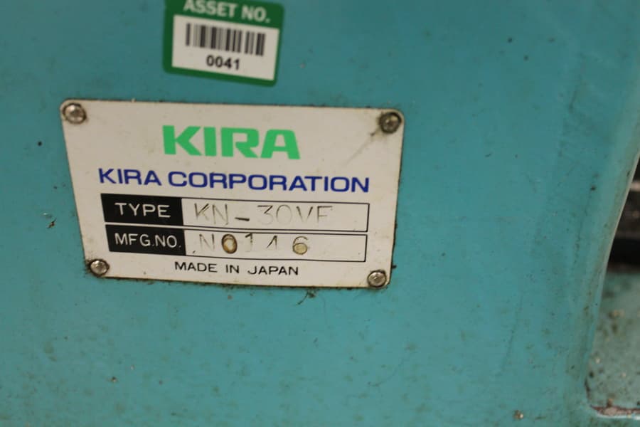 Vertical Machining Center Kira KN-30VF 1996 1
