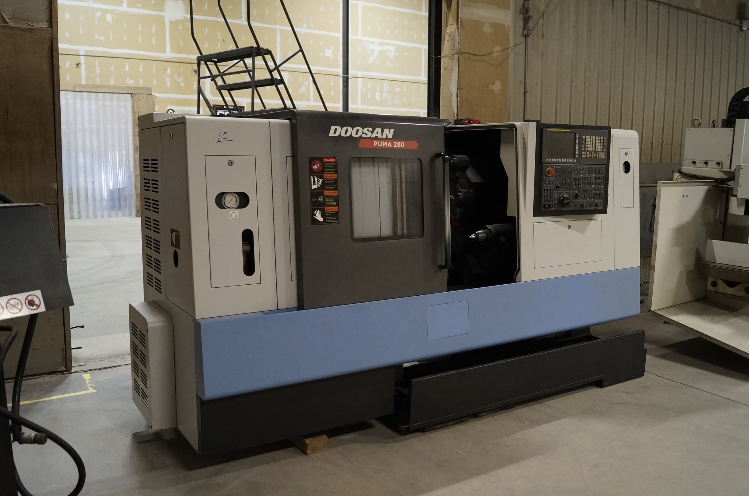 CNC Lathe Doosan Puma 280 2009 1