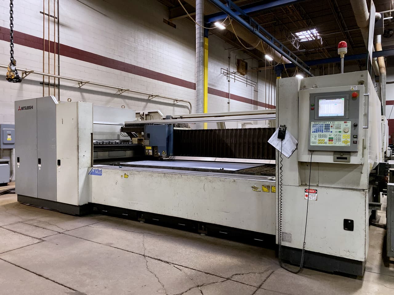 Laser Cutting Machine Mitsubishi ML3015 LVP 2002 1