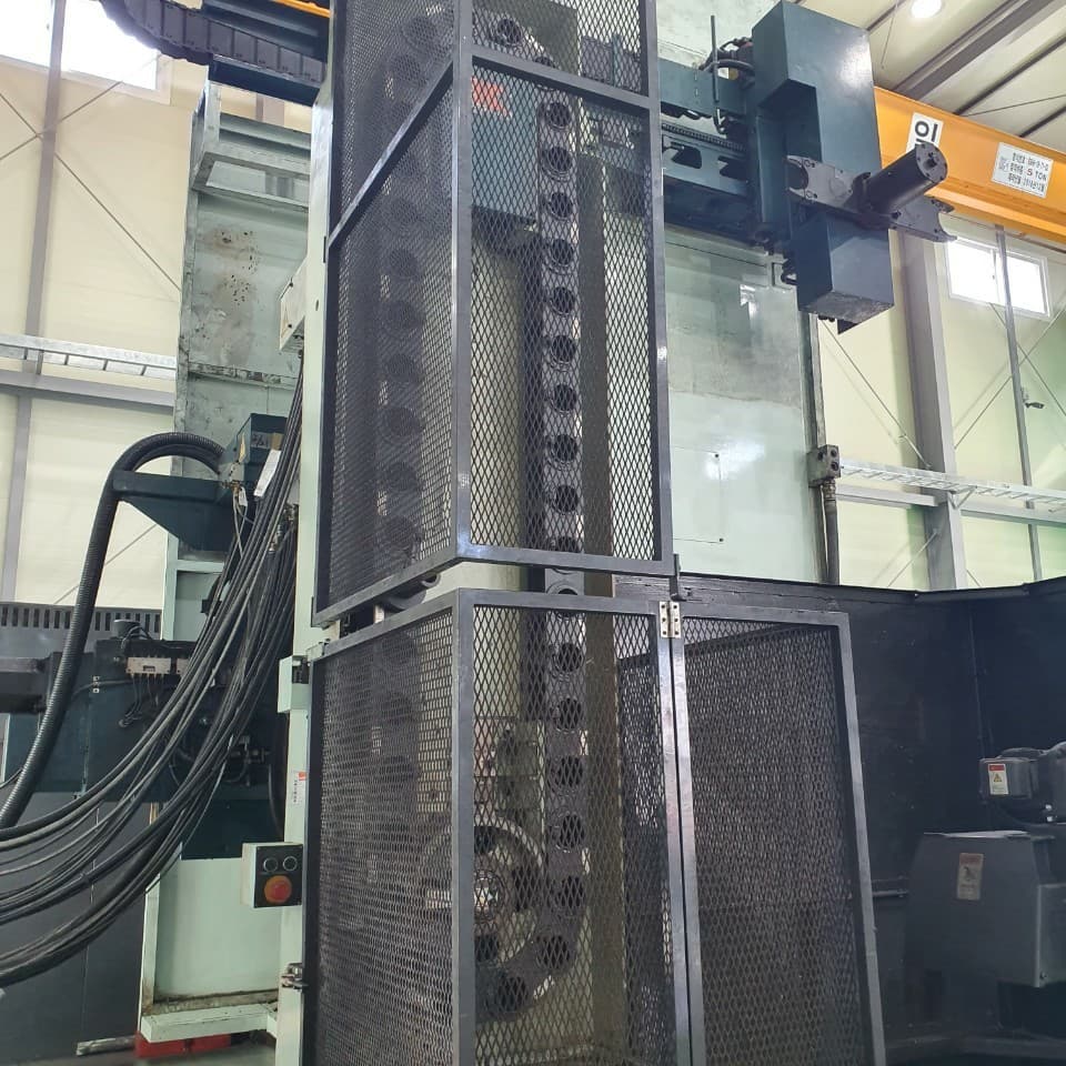 CNC Table Type Boring Machine Kuraki KBT-13 E.A 2003 6