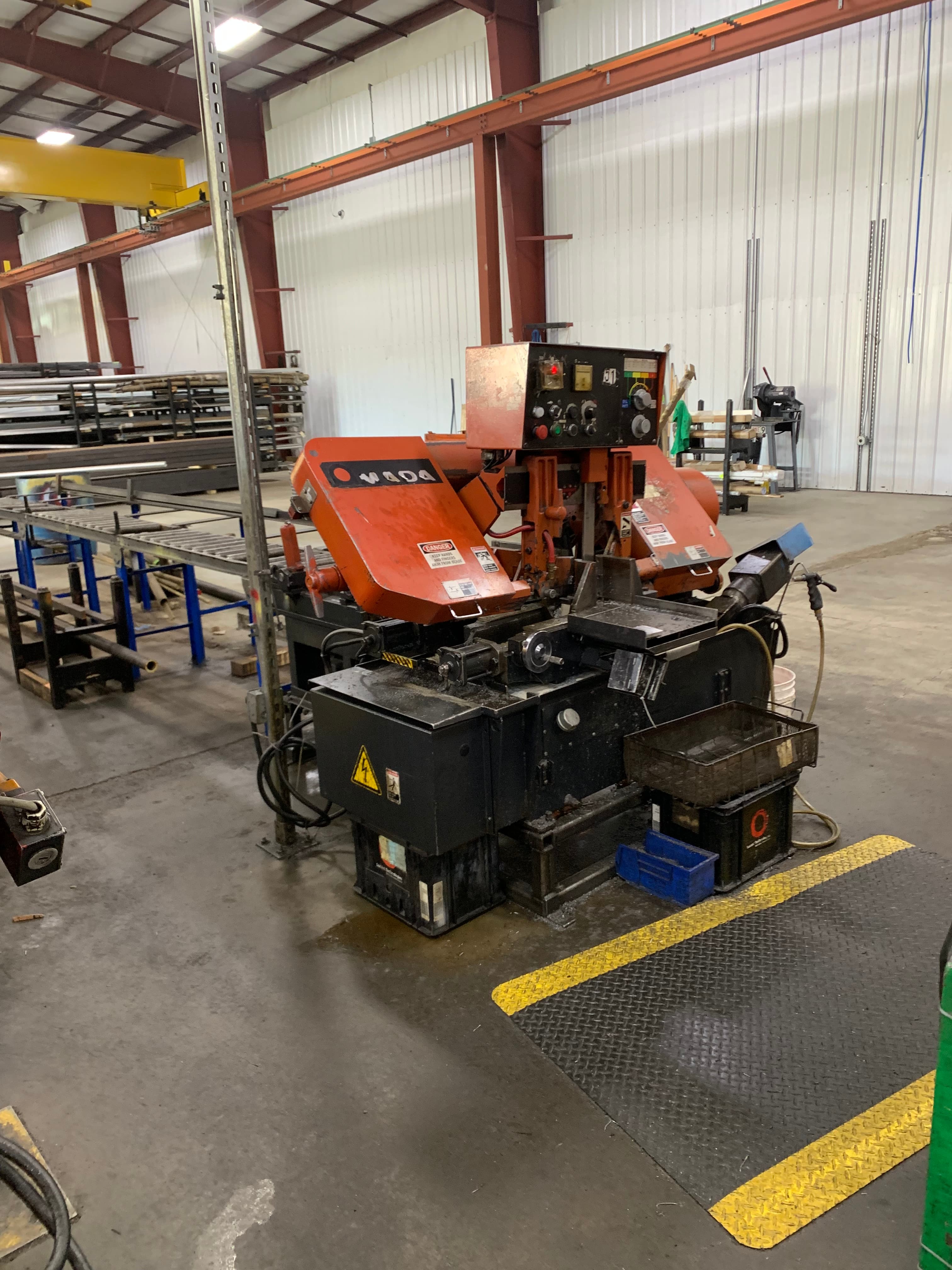 Horizontal Band Saw  Amada HA-250 1998 1