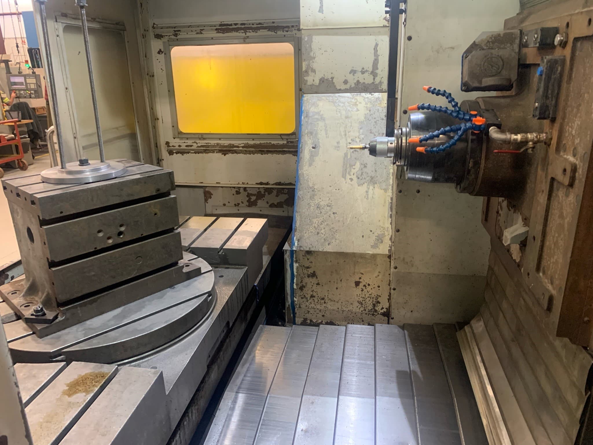 Haas EC-1600 2008 1