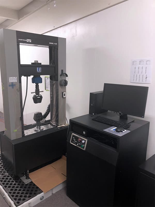 Instron Model 1125 2010 1