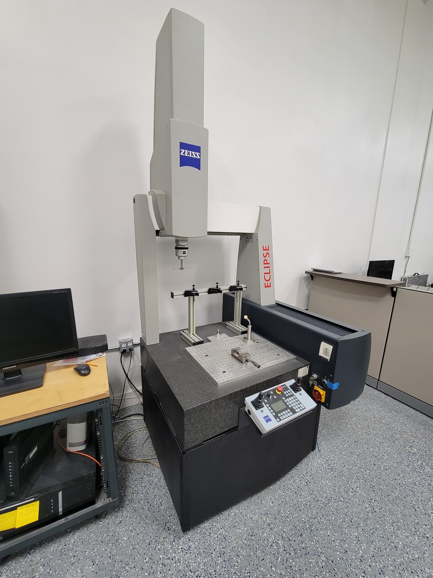 Used Coordinate Measuring Machine Zeiss Eclipse 550 2002