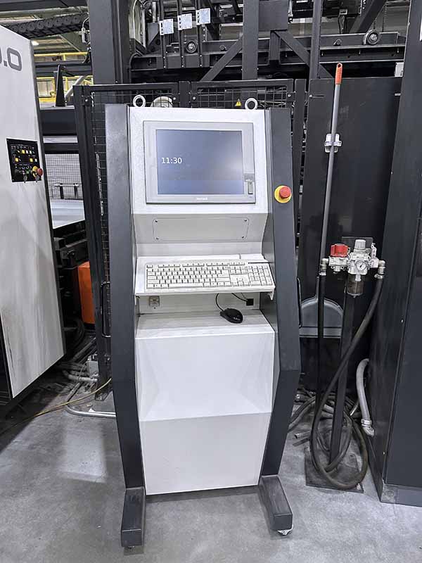 Used Fiber Laser Cutting Machine  Mazak Optiplex 3015 Fiber III 2021