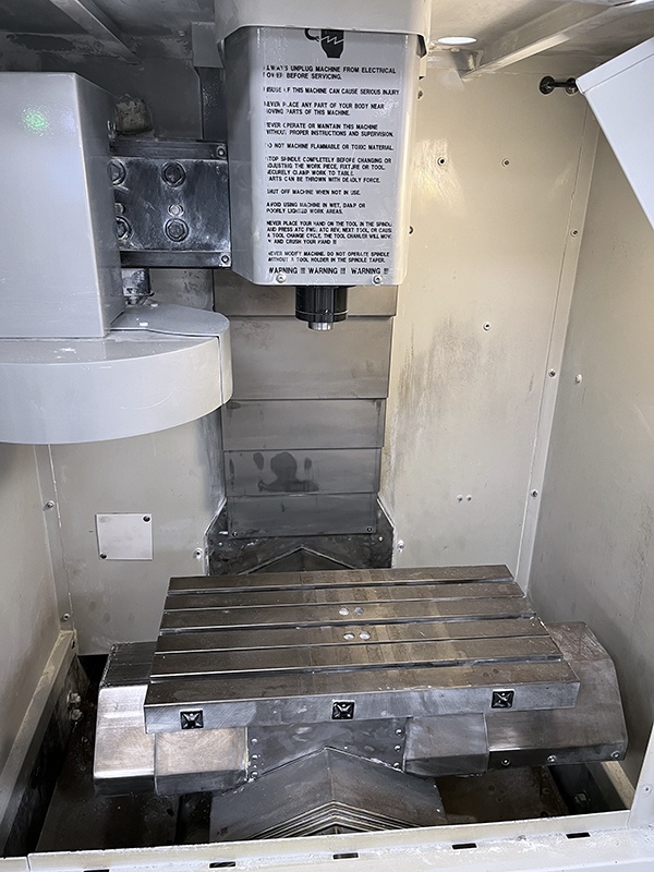 Used Vertical Machining Center Haas OM-2A 2008