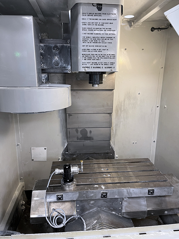 Used Vertical Machining Center Haas OM-2A 2008