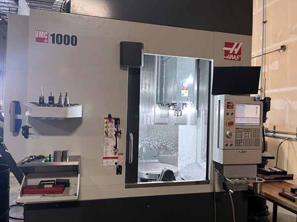 Used Vertical Machining Center Haas UMC-1000 2021