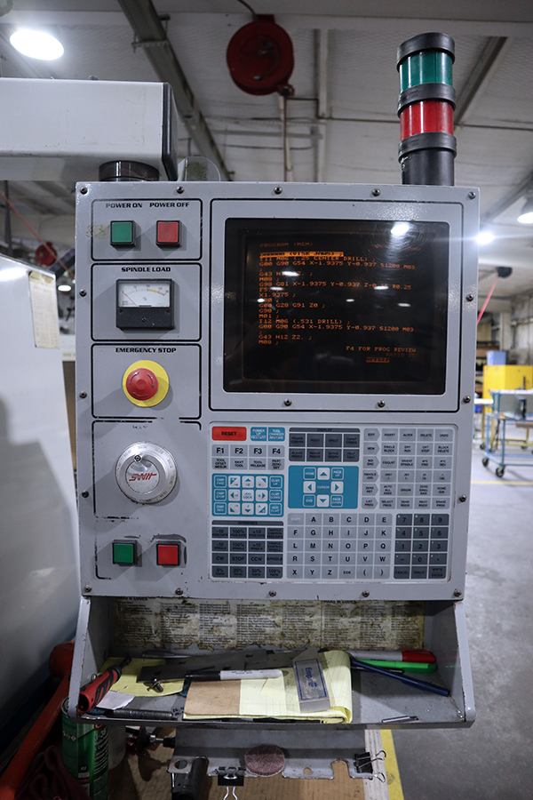 Used Vertical Machining Center Haas VF-4 2000