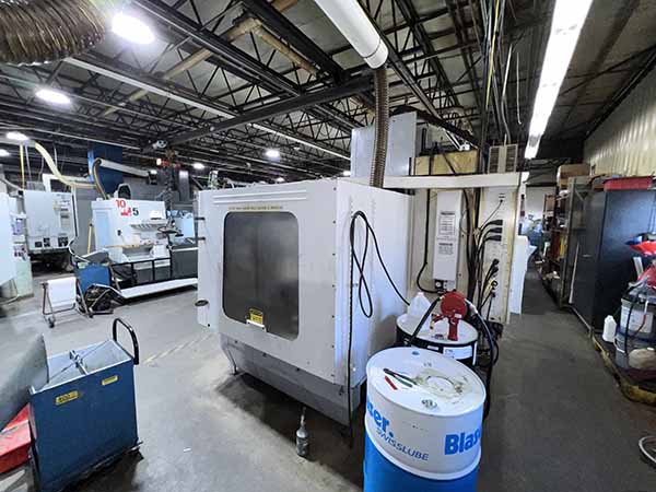 Used Vertical Machining Center Haas VF-5/40 2001