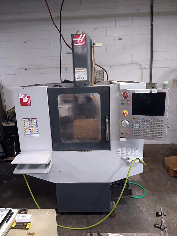 Used Vertical Machining Center Haas minimill 2011