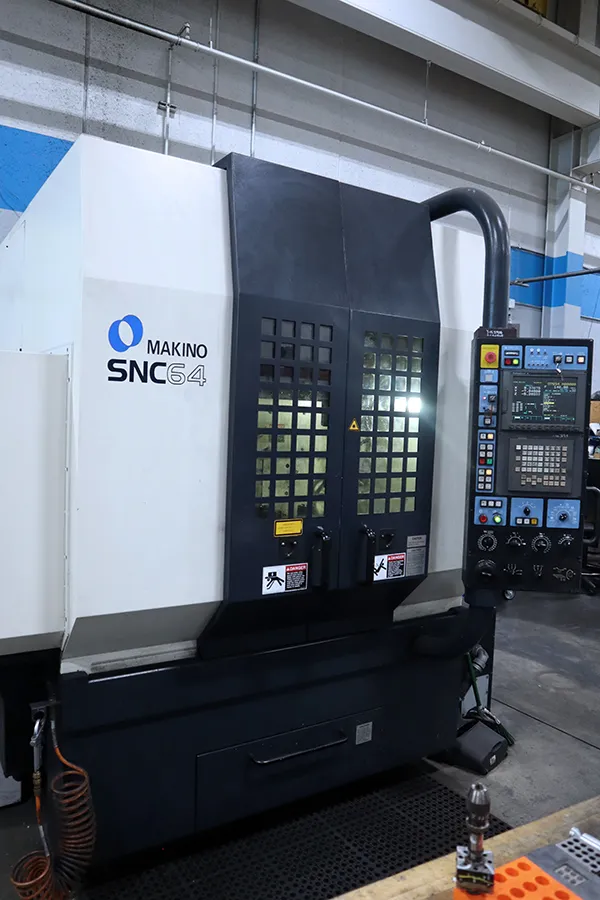 Makino SNC-64 1999 3