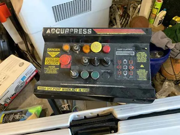 Accurpress 76010 1985 5