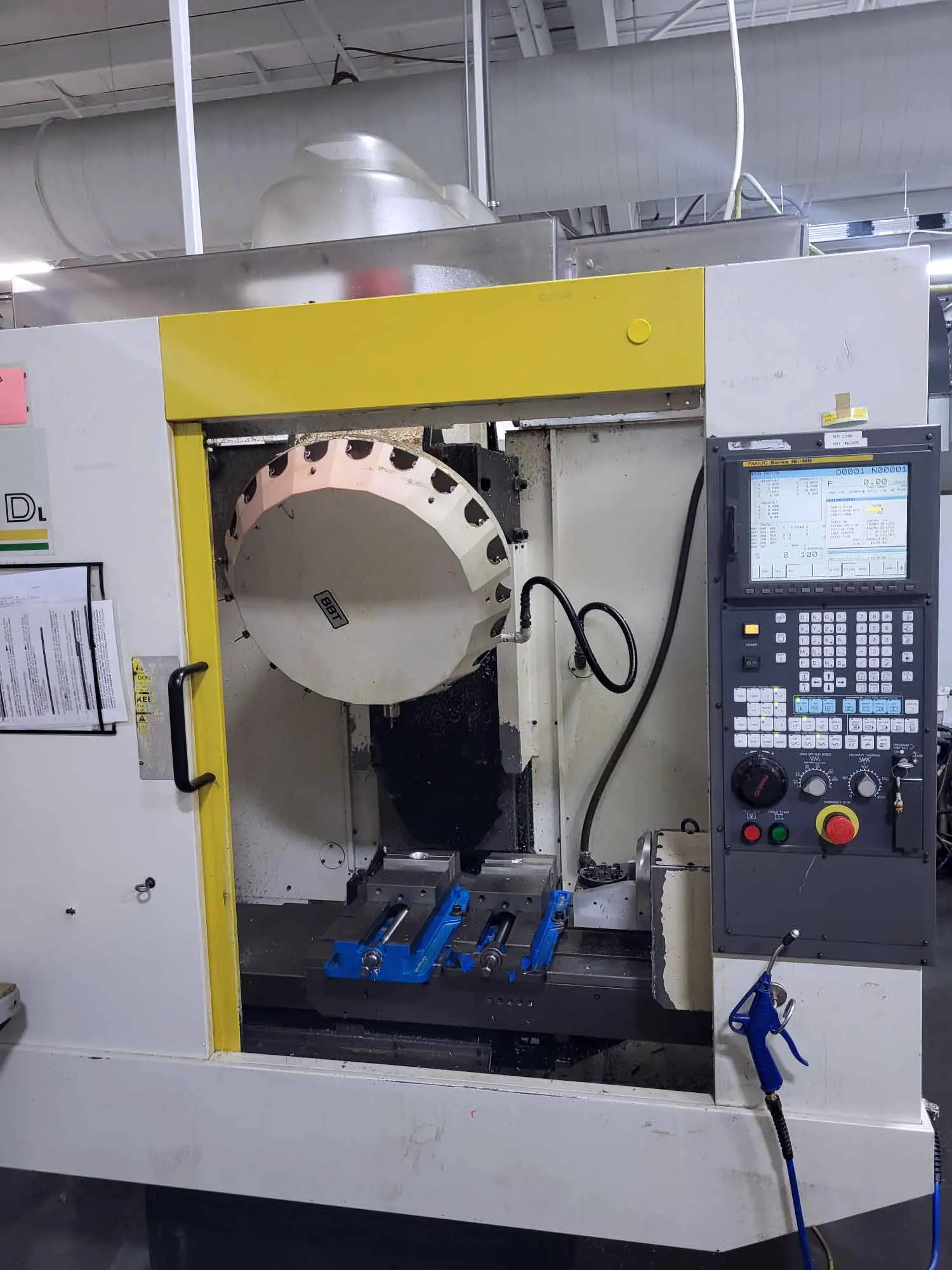 Fanuc Robodrill T21iD 2004 11